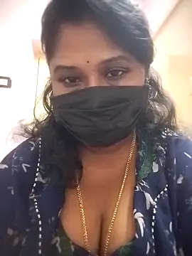 Snapshot of chaitara-reddy chatting on 4, 11, 2025 chaitara-reddy online show from 4, 11, 2025