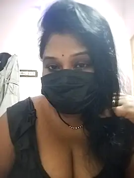 Snapshot of chaitara-reddy chatting on 22, 11, 2025 chaitara-reddy online show from 22, 11, 2025