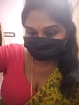 Snapshot of chaitara-reddy chatting on 3, 12, 2025 chaitara-reddy online show from 3, 12, 2025