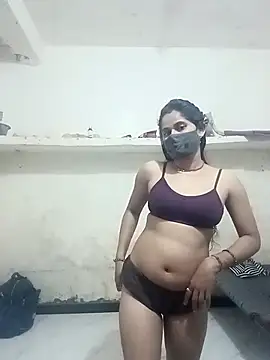 Snapshot of JULEE-740 chatting on 9, 9, 2025 JULEE-740 online show from 9, 9, 2025