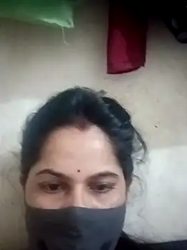 Snapshot of JULEE-740 chatting on 12, 9, 2025 JULEE-740 online show from 12, 9, 2025