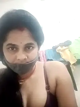 Snapshot of JULEE-740 chatting on 17, 10, 2025 JULEE-740 online show from 17, 10, 2025