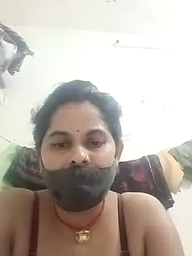 Snapshot of JULEE-740 chatting on 29, 10, 2025 JULEE-740 online show from 29, 10, 2025