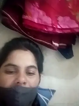 Snapshot of JULEE-740 chatting on 3, 11, 2025 JULEE-740 online show from 3, 11, 2025