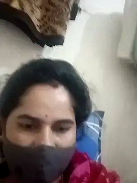 Snapshot of JULEE-740 chatting on 11, 11, 2025 JULEE-740 online show from 11, 11, 2025