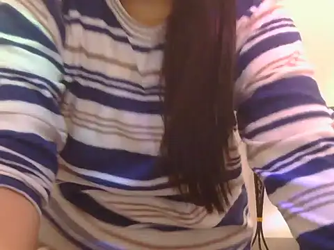 Snapshot of Hot_shaly chatting on 6, 11, 2025 Hot shaly online show from 6, 11, 2025