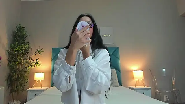 HaileyVice online show from 13, 10, 2025