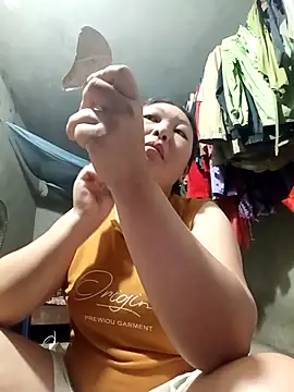 Snapshot of phunphun chatting on 19, 10, 2025 phunphun online show from 19, 10, 2025