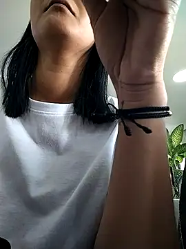 Snapshot of gabysanta_ chatting on 11, 11, 2025 gabysanta online show from 11, 11, 2025