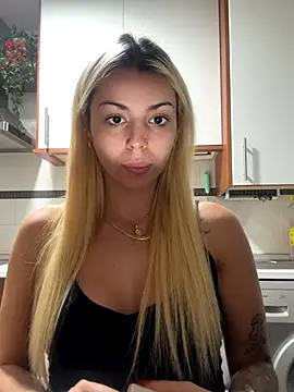 NoeliaGarcia17 online show from 11, 10, 2025