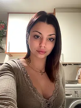 NoeliaGarcia17 online show from 8, 1, 2026