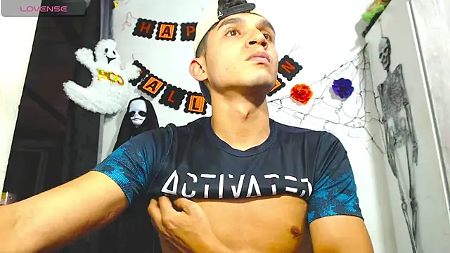 Angel latinboy online show from 14, 10, 2025