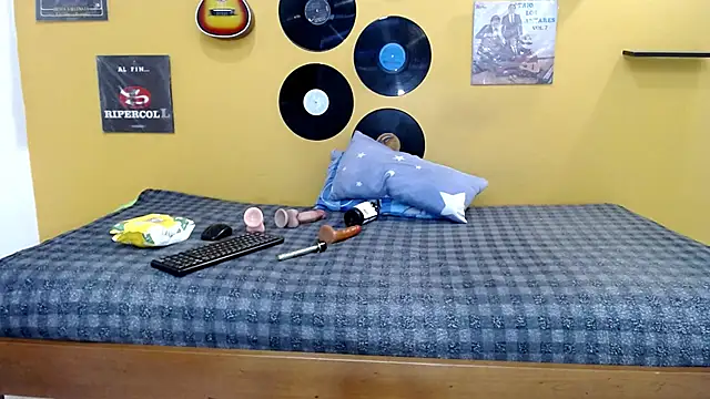 skinnyverus18 online show from 19, 2, 2026