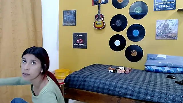 skinnyverus18 online show from 13, 3, 2026