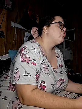 Snapshot of GoddessDess chatting on 22, 10, 2025 GoddessDess online show from 22, 10, 2025