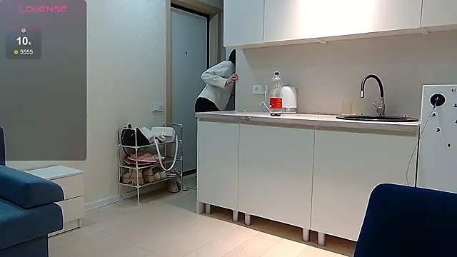 Snapshot of sakuras_pleasure chatting on 15, 12, 2025 sakuras pleasure online show from 15, 12, 2025