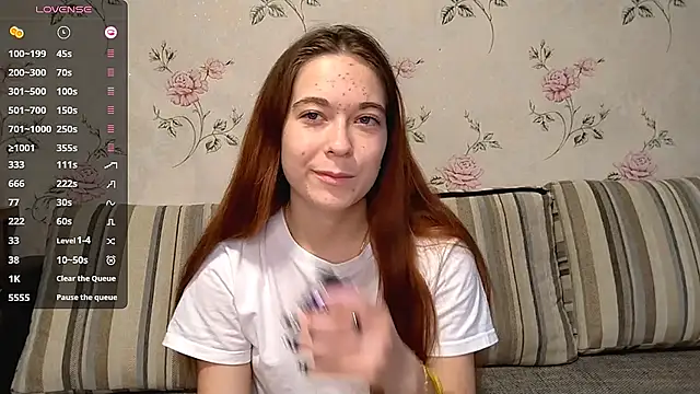 KissKarina online show from 25, 9, 2025