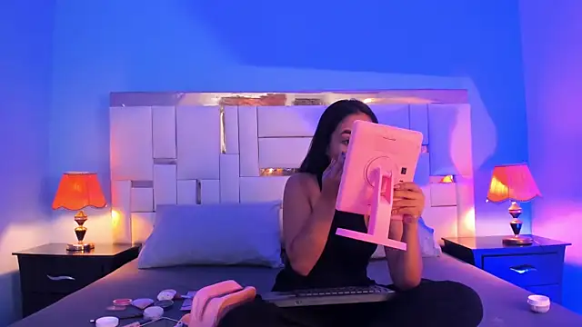 JadeeKhan online show from 29, 9, 2025