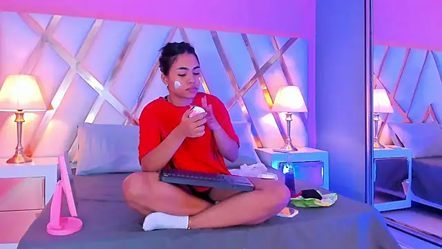 JadeeKhan online show from 8, 10, 2025