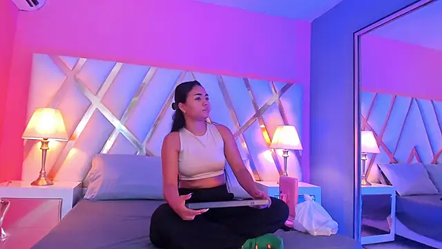 JadeeKhan online show from 9, 10, 2025