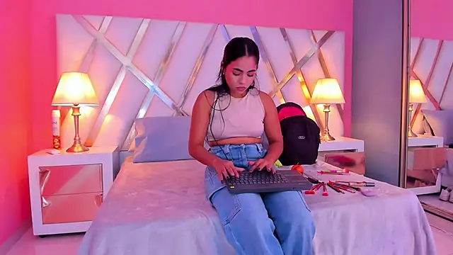 JadeeKhan online show from 17, 10, 2025