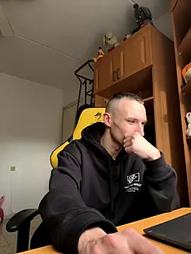 Snapshot of DeepShuk56 chatting on 5, 12, 2025 DeepShuk56 online show from 5, 12, 2025