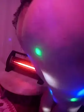 senacansu online show from 10, 11, 2025