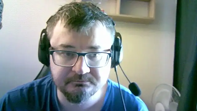 Snapshot of SirAbuser chatting on 9, 10, 2025 SirAbuser online show from 9, 10, 2025