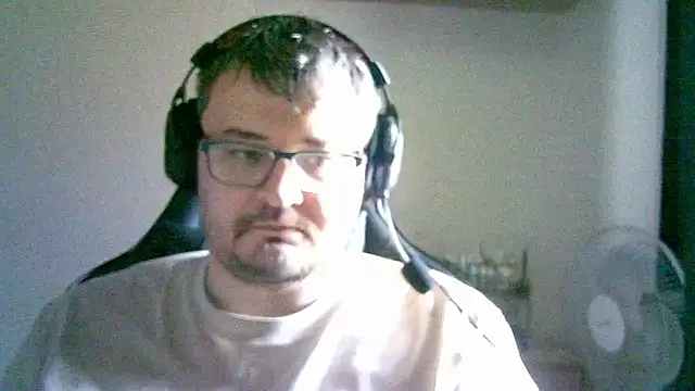 Snapshot of SirAbuser chatting on 20, 10, 2025 SirAbuser online show from 20, 10, 2025