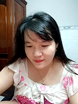  Babyrose  online show from 4, 10, 2025