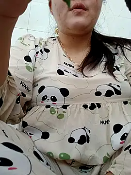  Babyrose  online show from 10, 2, 2026