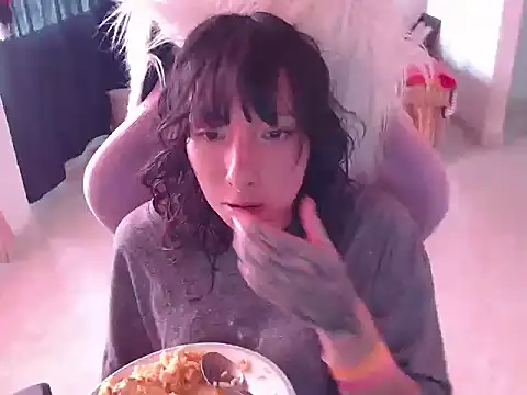 Snapshot of ScarlettShirahoshi chatting on 7, 4, 2026 ScarlettShirahoshi online show from 7, 4, 2026