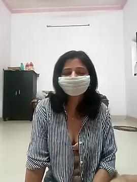 Snapshot of BITEXBABYlove chatting on 25, 10, 2025 BITEXBABYlove online show from 25, 10, 2025