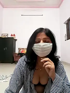 Snapshot of BITEXBABYlove chatting on 25, 11, 2025 BITEXBABYlove online show from 25, 11, 2025