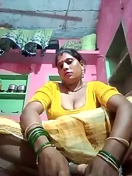 Snapshot of sanjna_sharmaa chatting on 10, 9, 2025 sanjna sharmaa online show from 10, 9, 2025