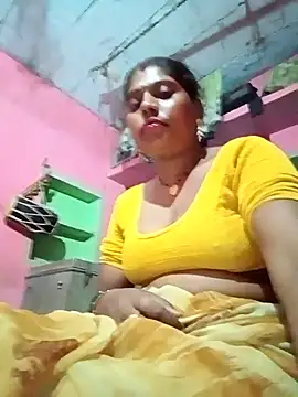 Snapshot of sanjna_sharmaa chatting on 18, 9, 2025 sanjna sharmaa online show from 18, 9, 2025