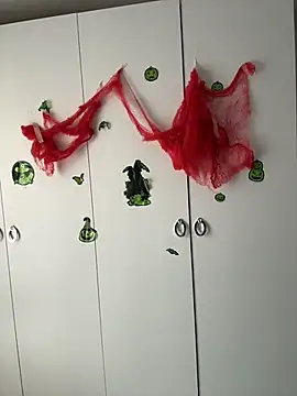 TenderLaGlamor online show from 31, 10, 2025