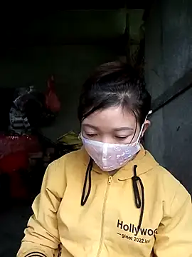 qychiu online show from 18, 11, 2025