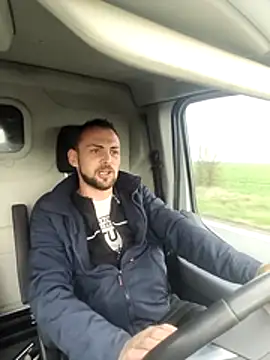 papichulo0099 online show from 19, 3, 2026