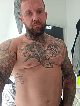 tattedmuscle1 online show from 11, 10, 2025
