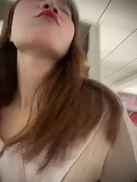 Snapshot of littleqiu chatting on 12, 9, 2025 littleqiu online show from 12, 9, 2025