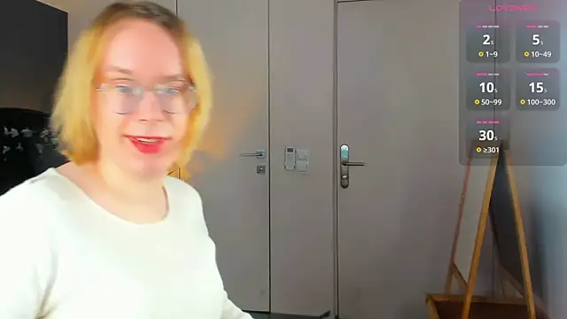 Amanda Butlerr online show from 19, 10, 2025