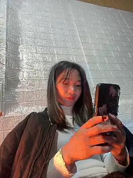 AAANINE22 online show from 8, 11, 2025