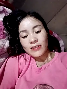 Snapshot of TinTim02 chatting on 12, 10, 2025 TinTim02 online show from 12, 10, 2025