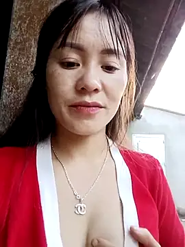 Snapshot of TinTim02 chatting on 15, 11, 2025 TinTim02 online show from 15, 11, 2025