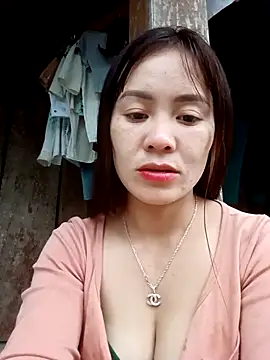 Snapshot of TinTim02 chatting on 20, 11, 2025 TinTim02 online show from 20, 11, 2025