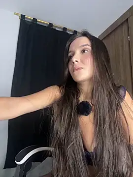 Snapshot of Scarlett05 chatting on 14, 9, 2025 Scarlett05 online show from 14, 9, 2025