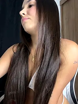 Snapshot of Scarlett05 chatting on 1, 10, 2025 Scarlett05 online show from 1, 10, 2025