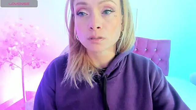 scarlett blake11 online show from 3, 10, 2025