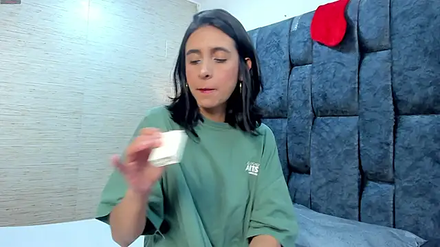 MiaAmore  online show from 27, 11, 2025